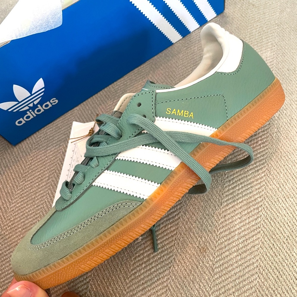 NWT Adidas Samba Rare Color